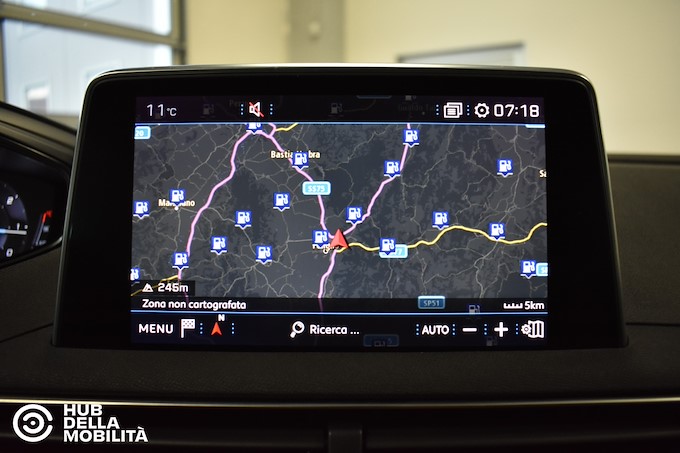 PEUGEOT 5008 BlueHDi 130 EAT8 S&S Business